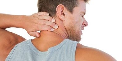Ο λαιμός πονάει με αυχενική οστεοχόνδρωση