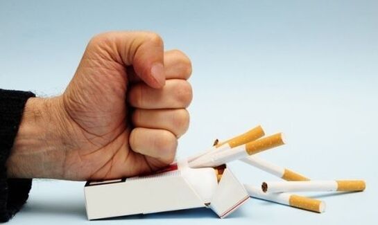 Η διακοπή του καπνίσματος αποτρέπει τον πόνο στις αρθρώσεις των δακτύλων